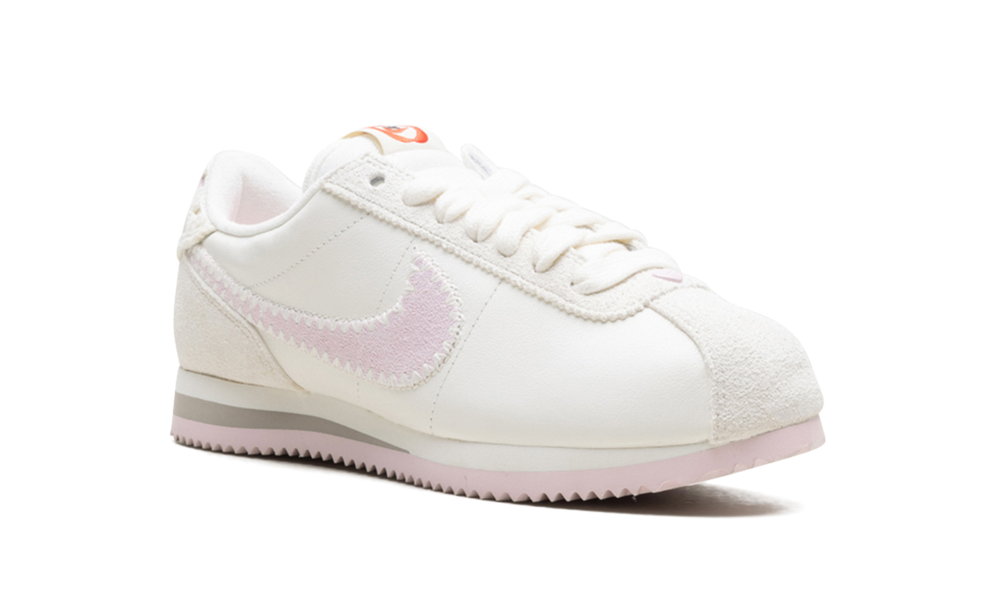 Cortez WMNS "Valentine's Day - 2025" HV6012 161