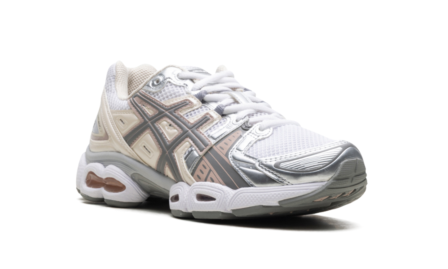 Gel-Nimbus 9 WMNS "White Oatmeal" 1202A278 104