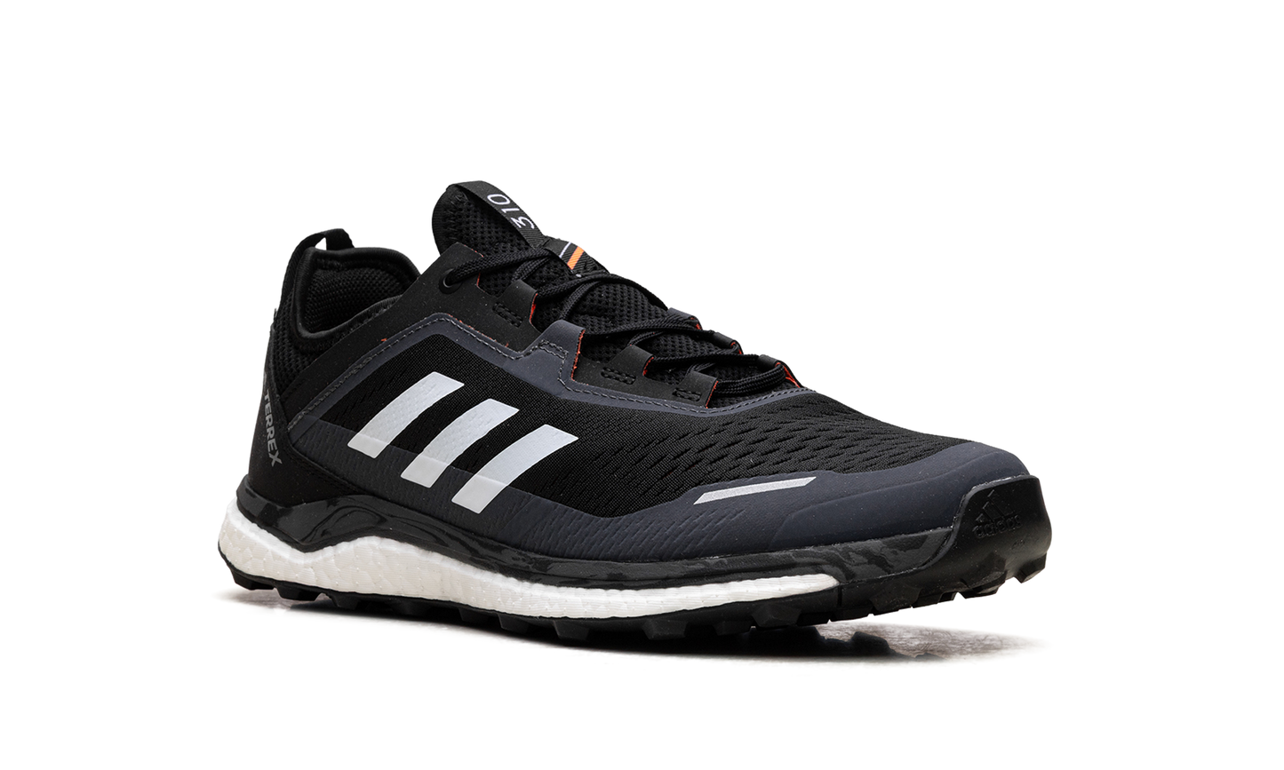 Terrex Agravic Flow "CORE BLACK/CRYSTAL WHITE/SOLAR RED" FW5119