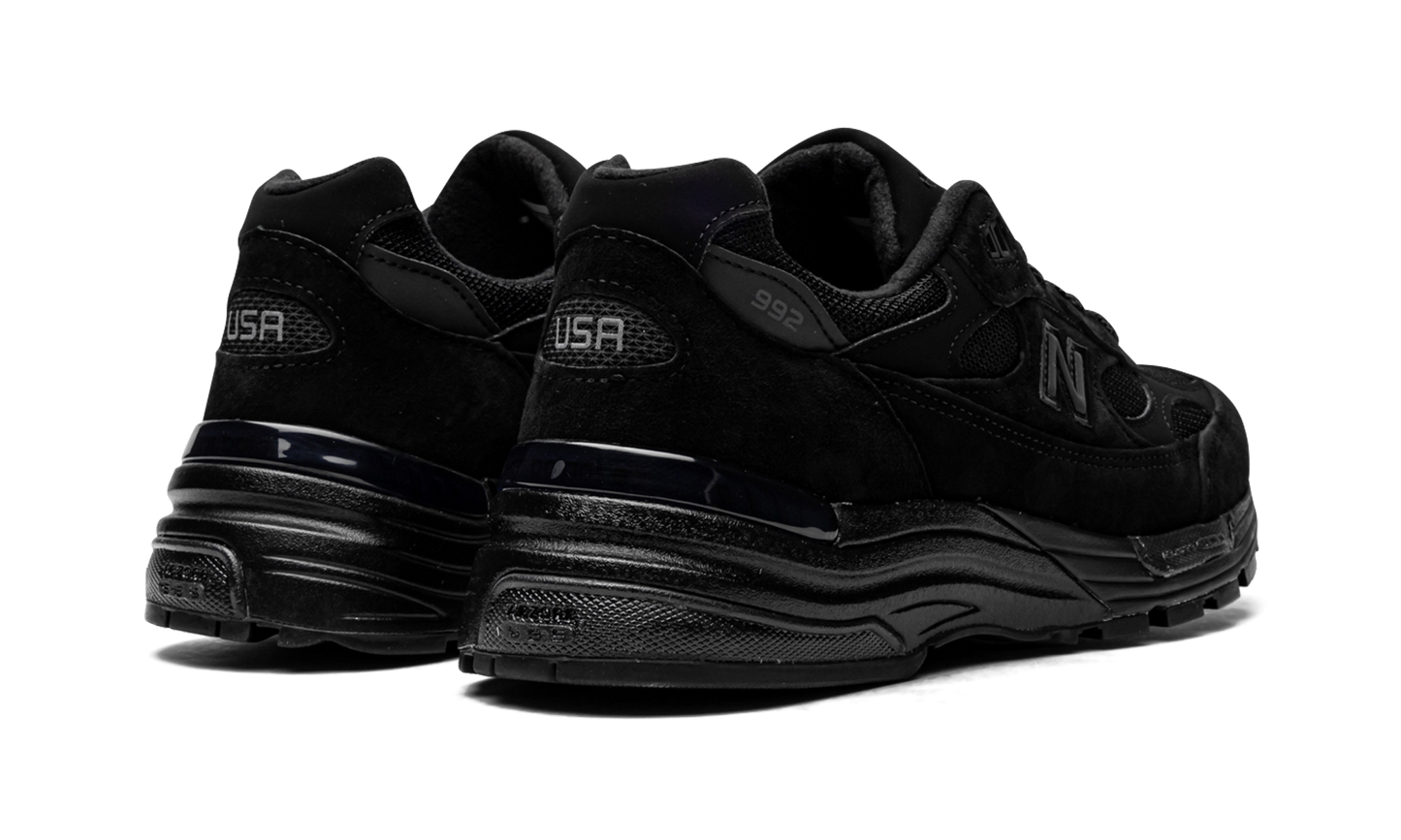 992 "Triple Black" M992EA