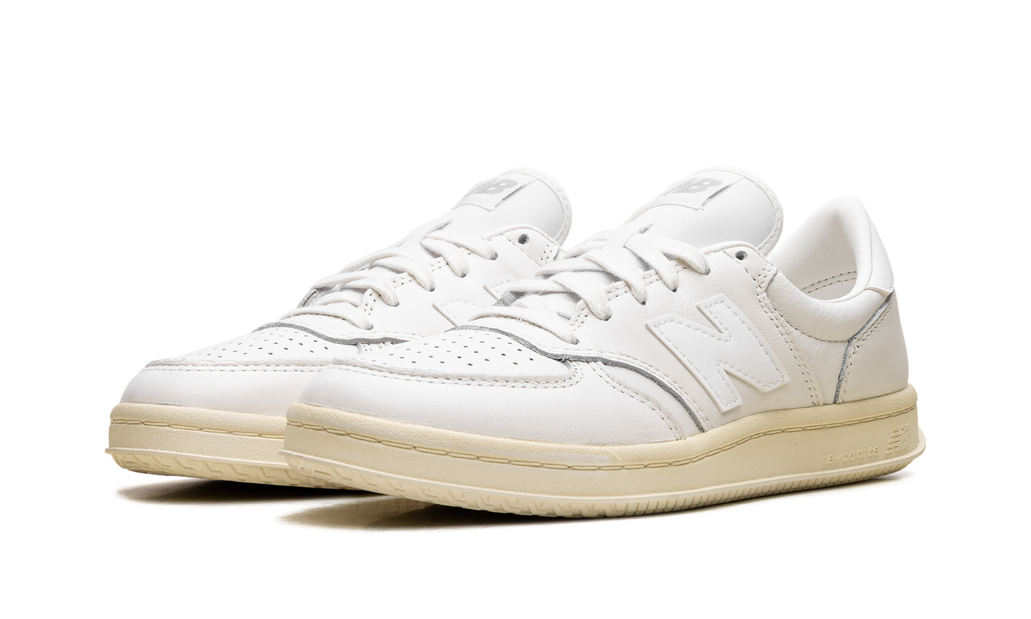 T500 "White Off White" CT500WL