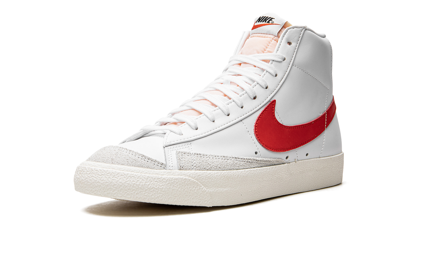 Blazer Mid '77 Vintage "Mismatched Swoosh Blue - Red" BQ6806 117