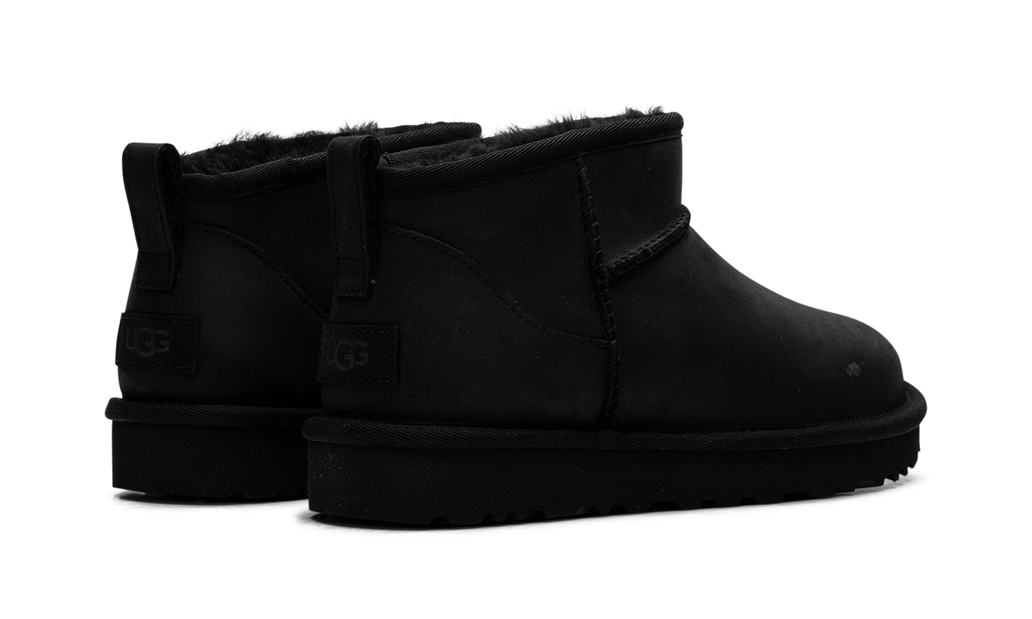 Classic Ultra Mini Leather WMNS "Black" 1174210 BLK