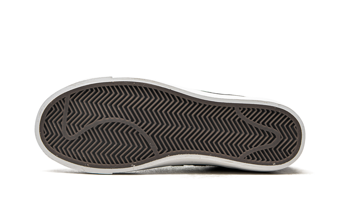 210 "Black/Summer Jade" AM210STC