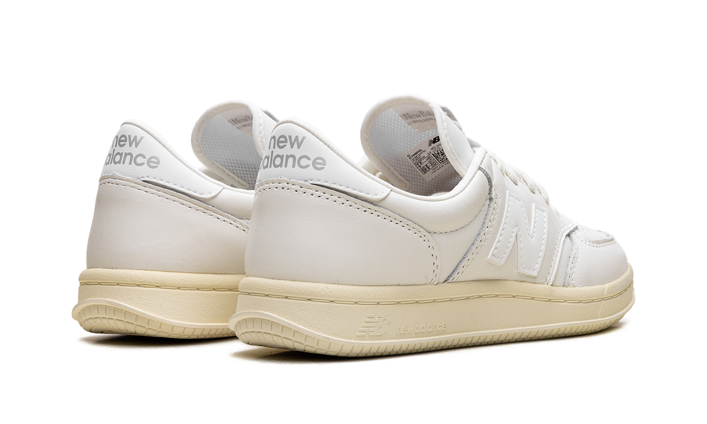 T500 "White Off White" CT500WL