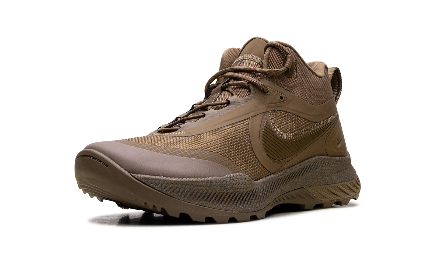 React SFB Carbon High "Coyote" CK9951 900
