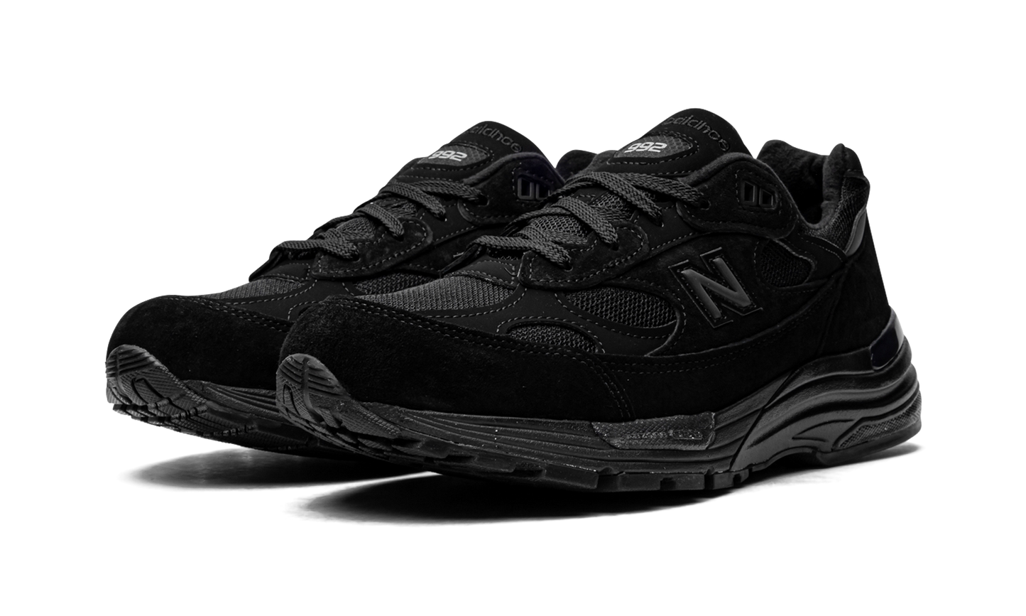 992 "Triple Black" M992EA