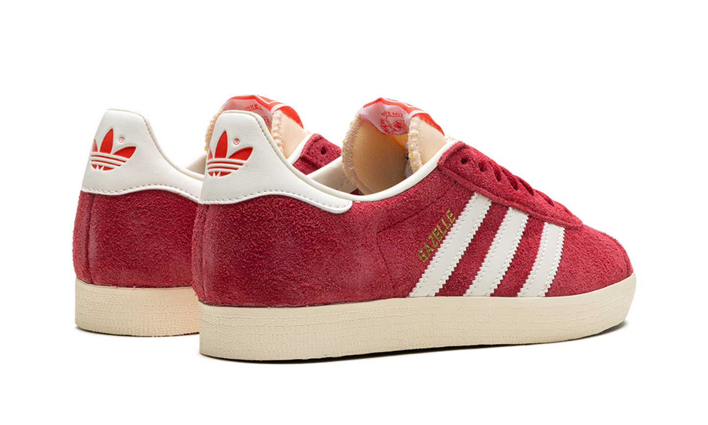Gazelle "Team Victory Red Off White Cream White" IF9652