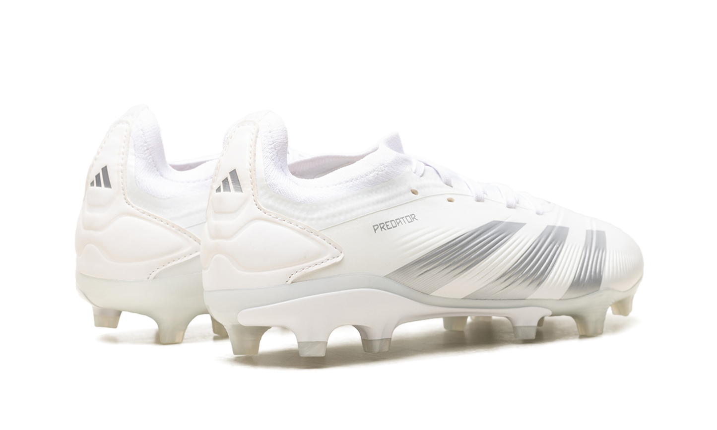Predator 24 Pro FG "Cloud White Silver Metallic" IG7778