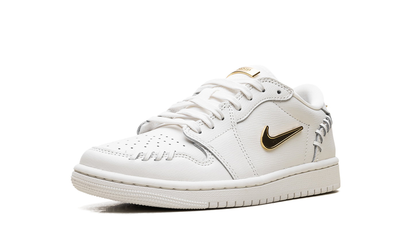 Jordan 1 Low WMNS "Method of Make Sail Metallic Gold" FN5032 100