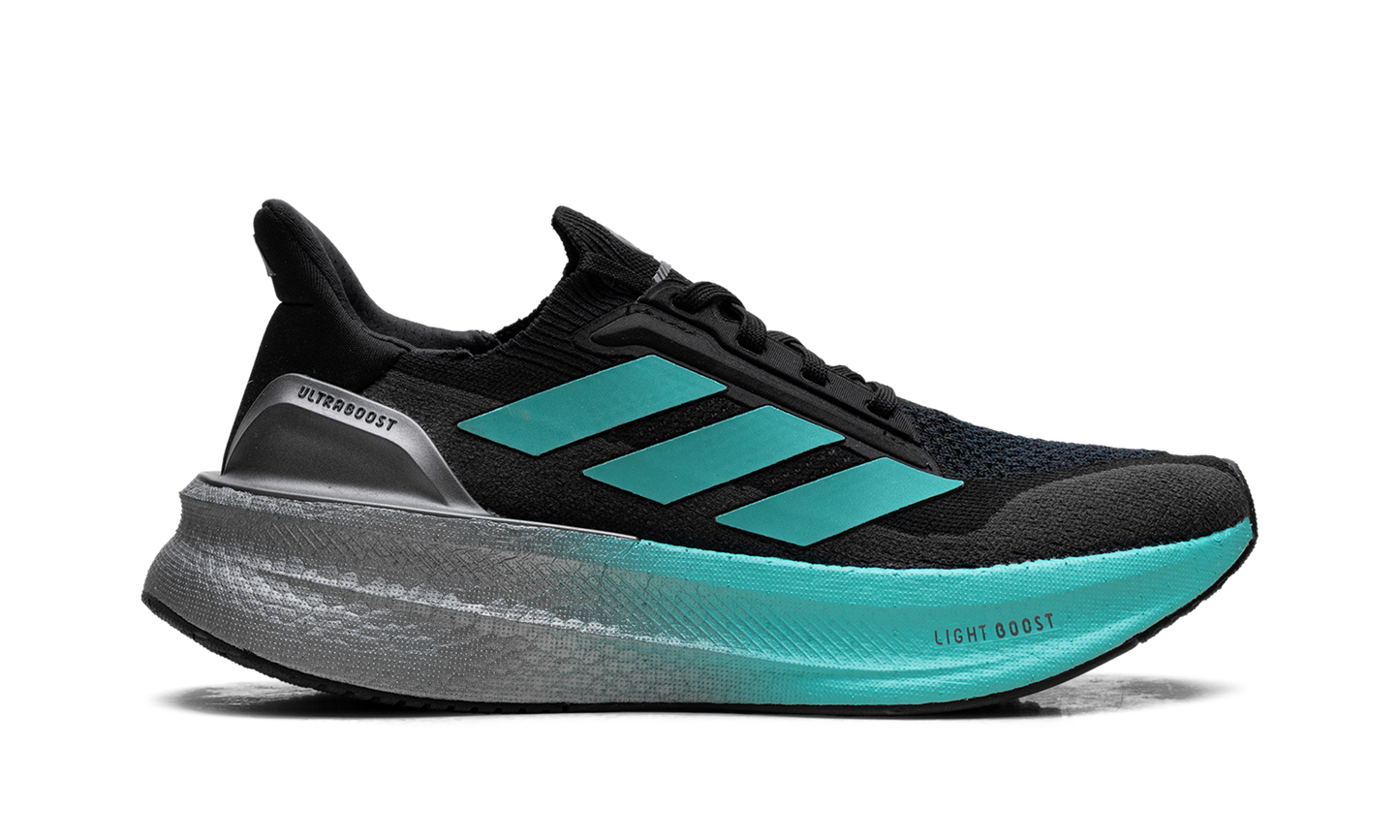 Ultra Boost 5X WMNS "Mercedes-AMG Petronas Formula One Team" JR9385