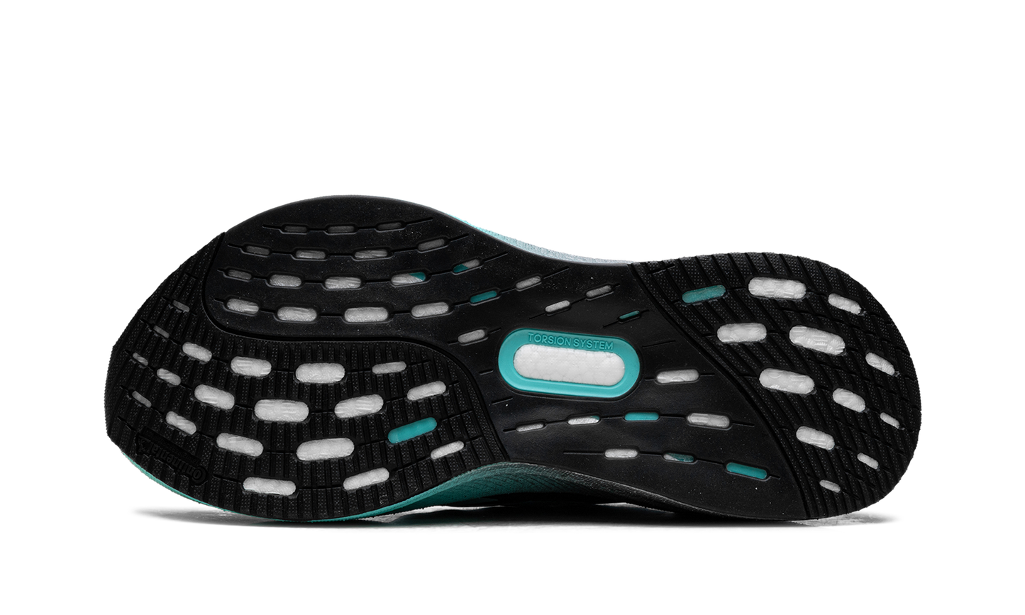 Ultra Boost 5X WMNS "Mercedes-AMG Petronas Formula One Team" JR9385