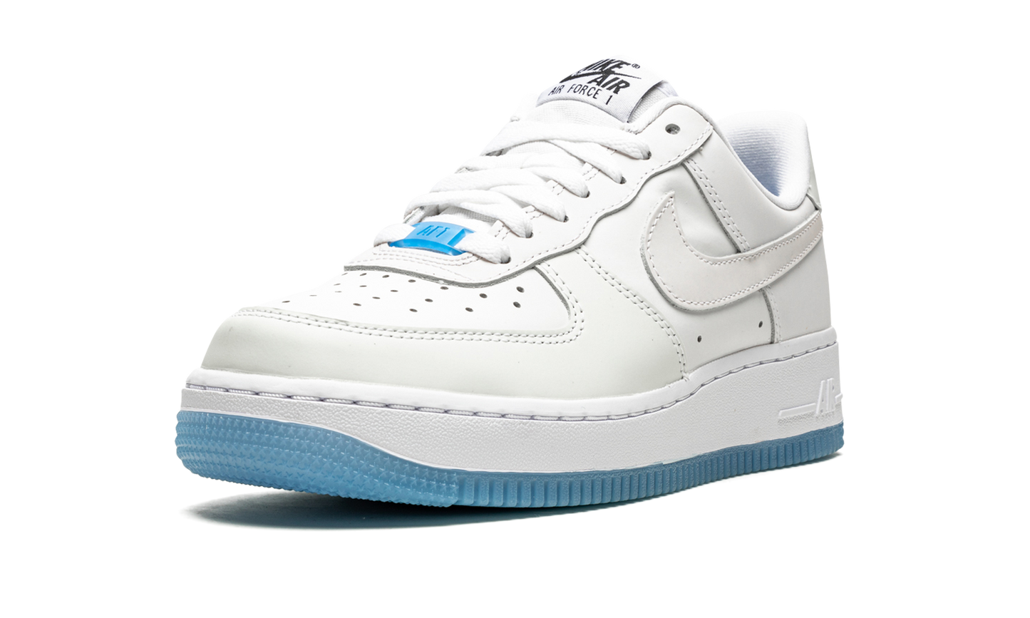 AIR FORCE 1 LO LX MNS WMNS "UV Reactive" DA8301 100